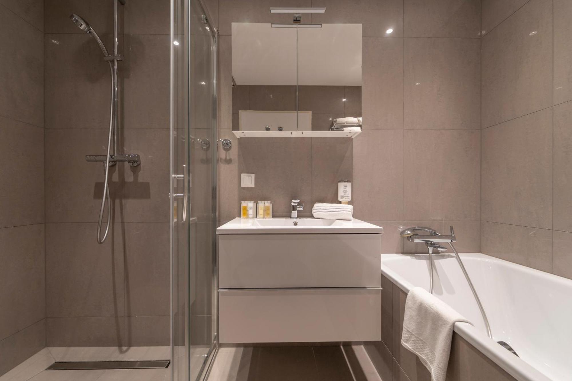 Pakat Residences Виена Екстериор снимка