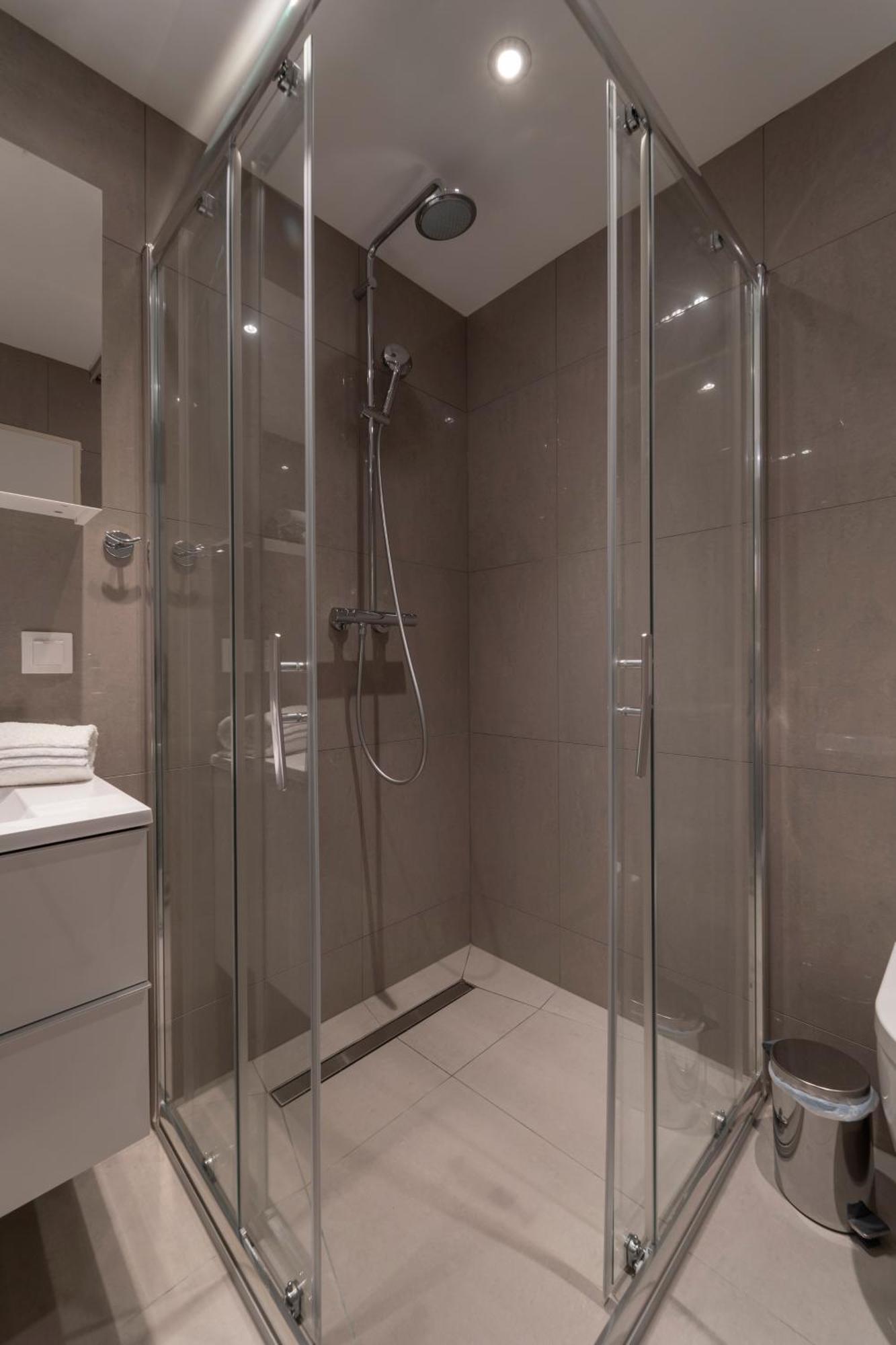Pakat Residences Виена Екстериор снимка
