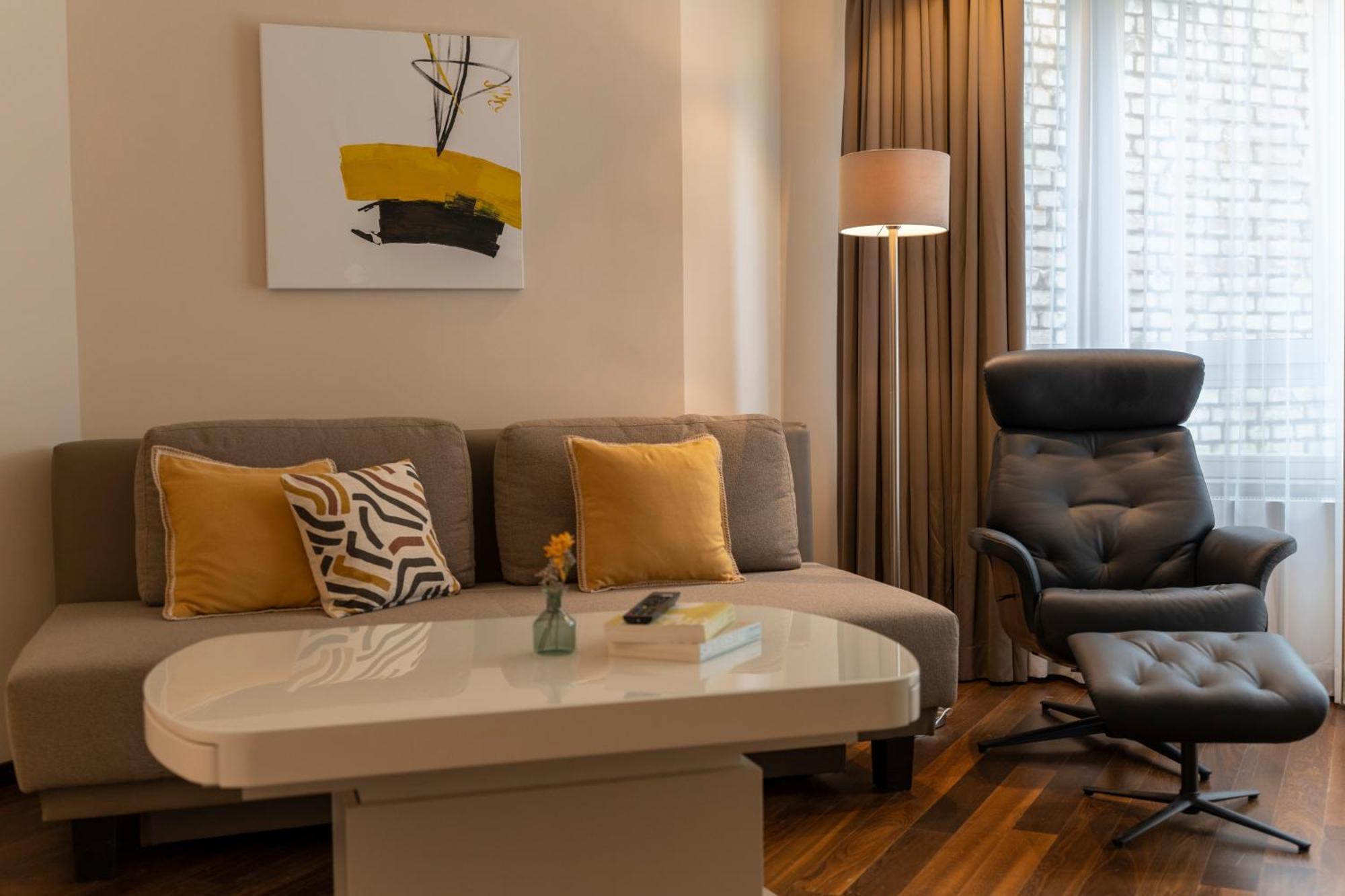 Pakat Residences Виена Екстериор снимка